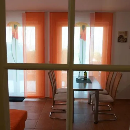 Appartement Gemuetliche Im Ostseebad Mit Schoenem Garten Am Hochufer Ueber Der Seebruecke Sellin (Rugen)